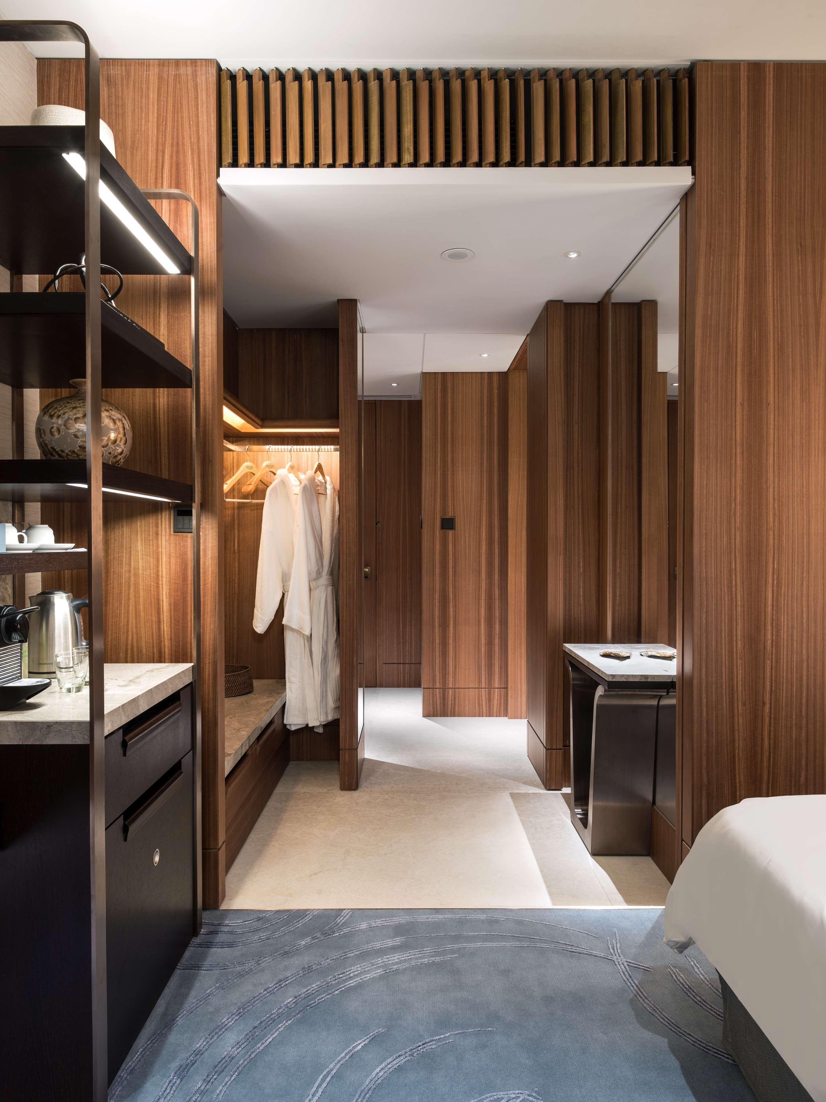 Kerry Hotel Hong Kong By Shangri-La 5*
