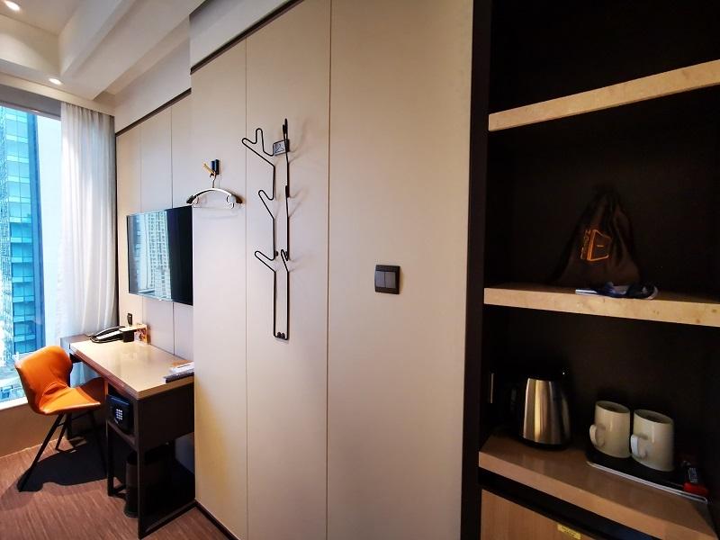 Hotel E