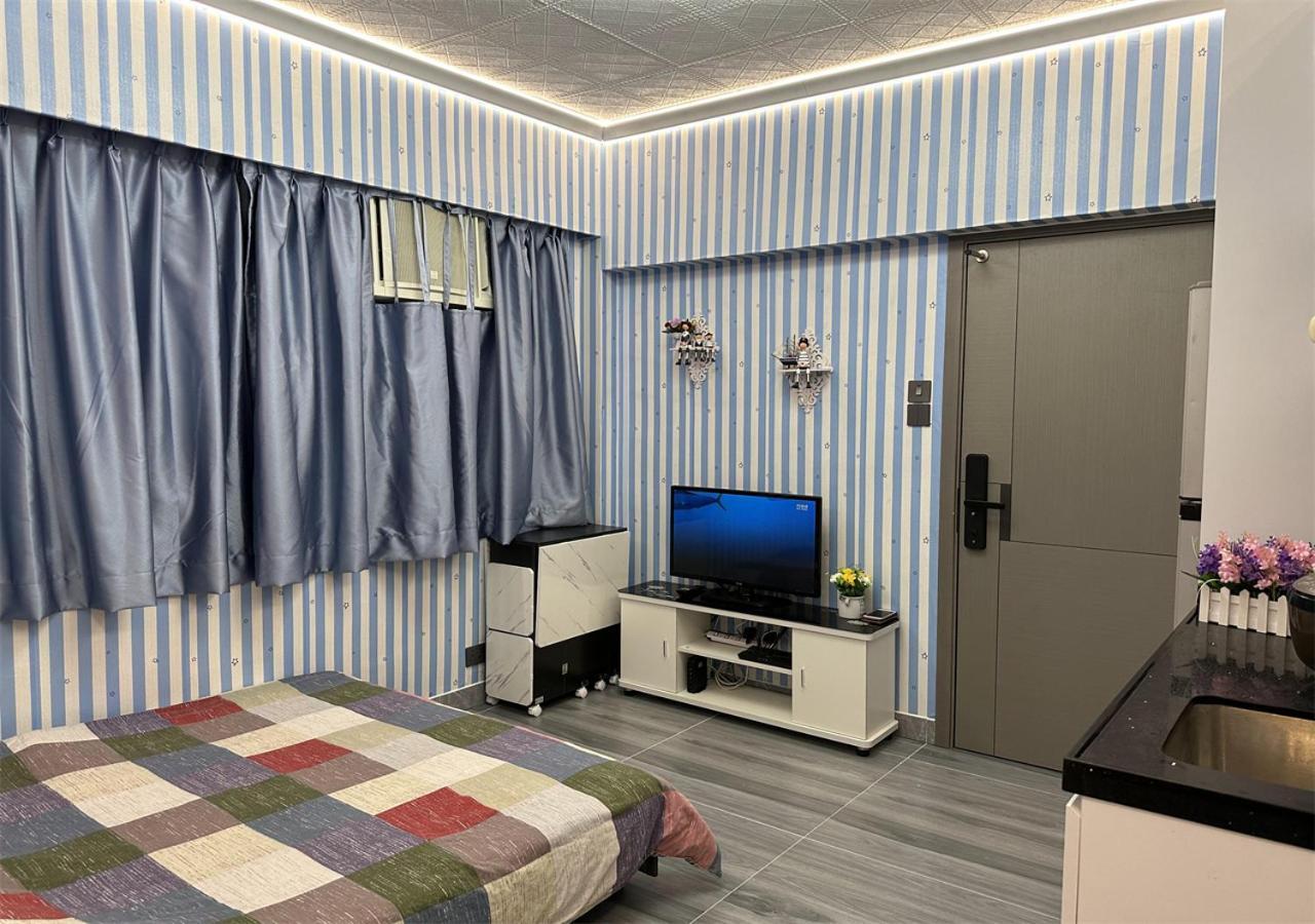 Apartment 3br Romantic Apt, 2mins Mtr, 8pax *