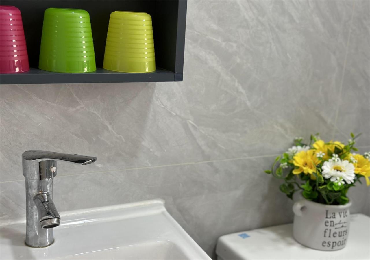3br Romantic Apt, 2mins Mtr, 8pax *