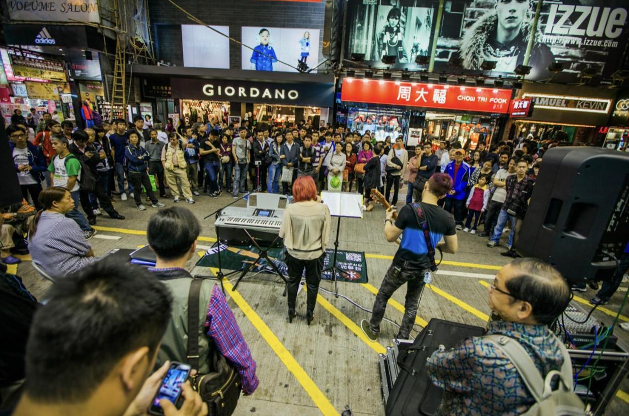 24fall港碩香港旺角短租月租hkd8500共享民宿近旺角站唐樓無電梯高樓層大窗戶舒適乾淨 Ở trọ *