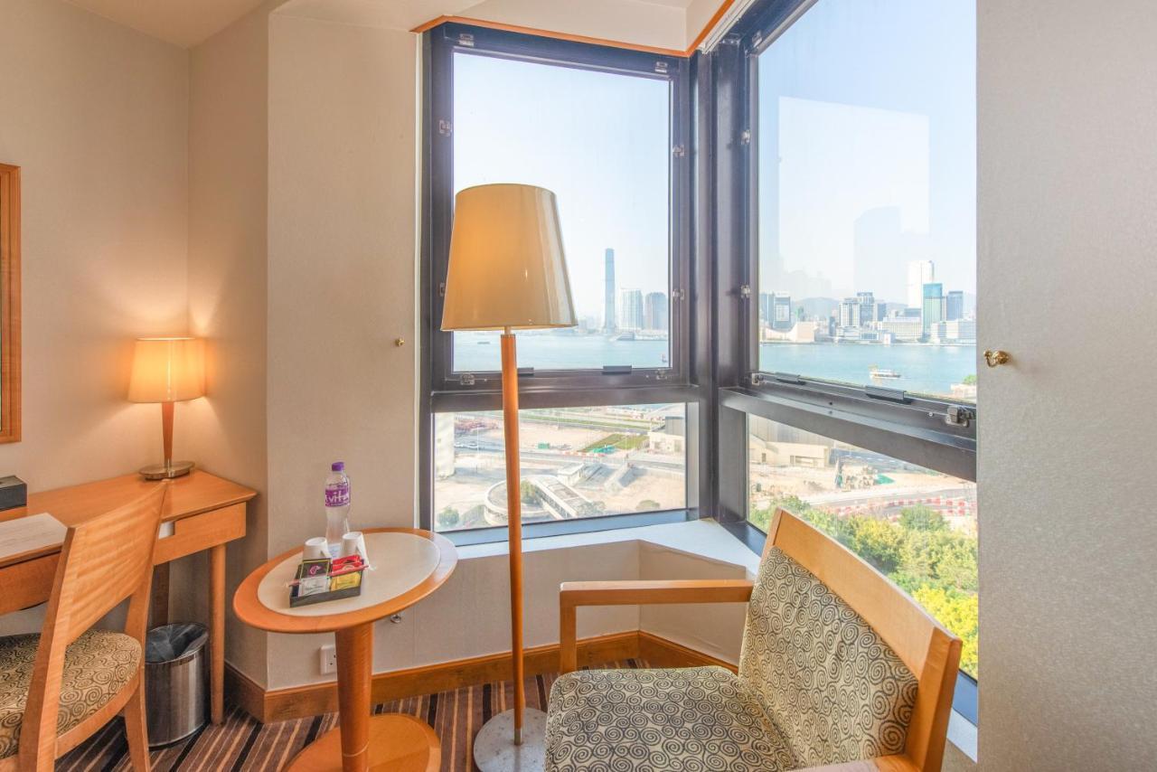 Hotel The Harbourview - Chinese Ymca Of 4*