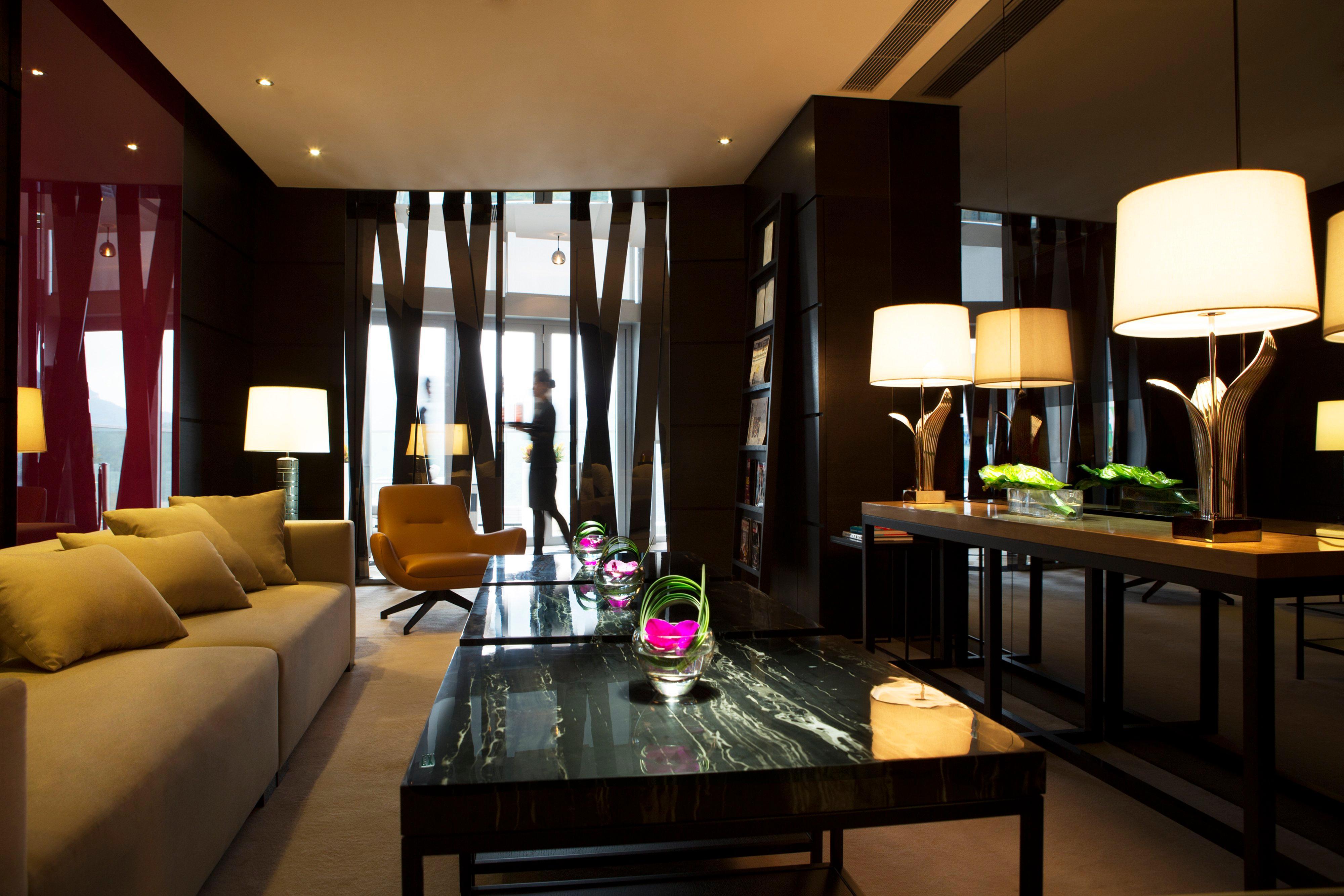 Crowne Plaza Kowloon East By Ihg 5*