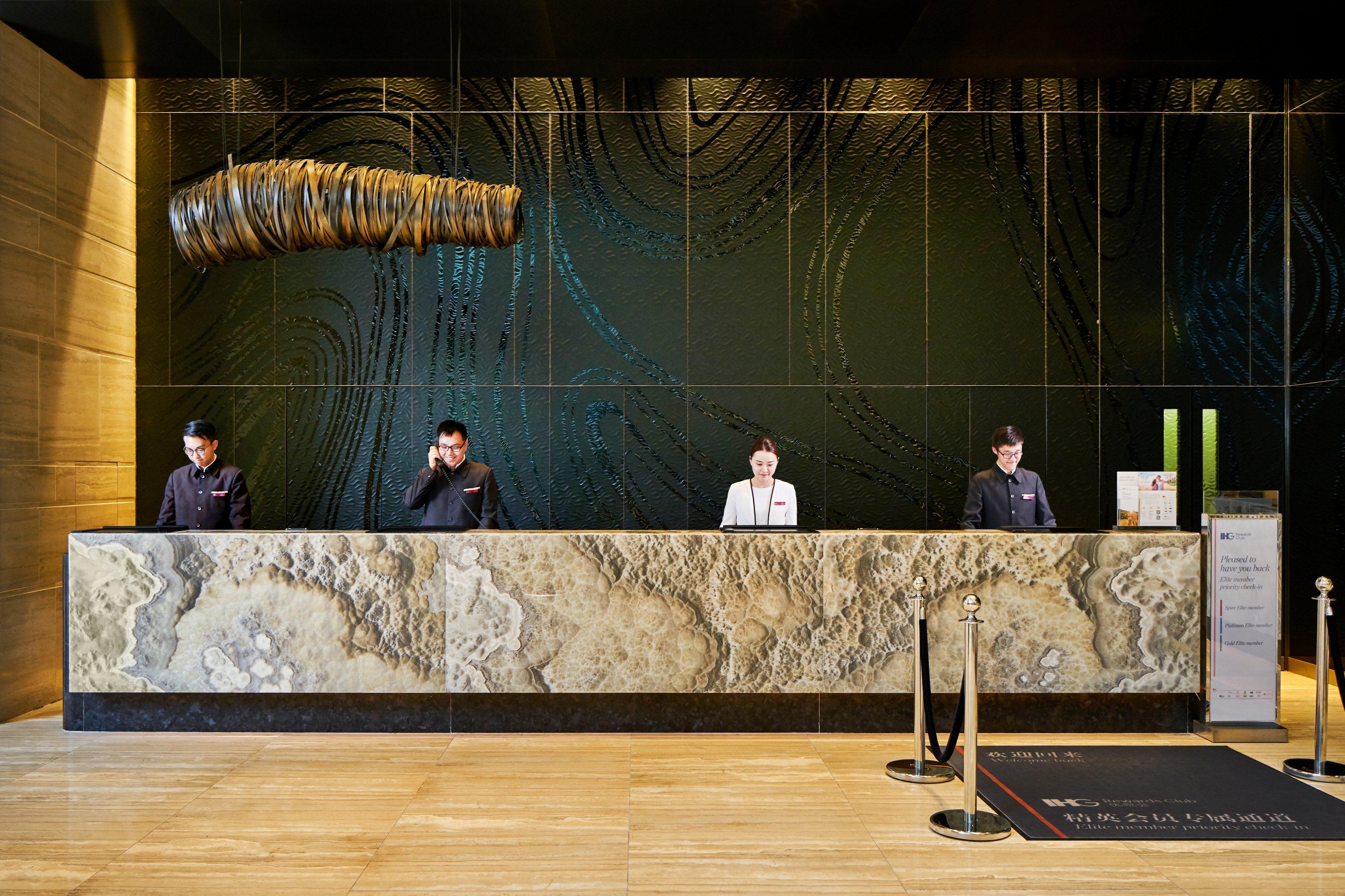 Hotel Crowne Plaza Kowloon East By Ihg 5*
