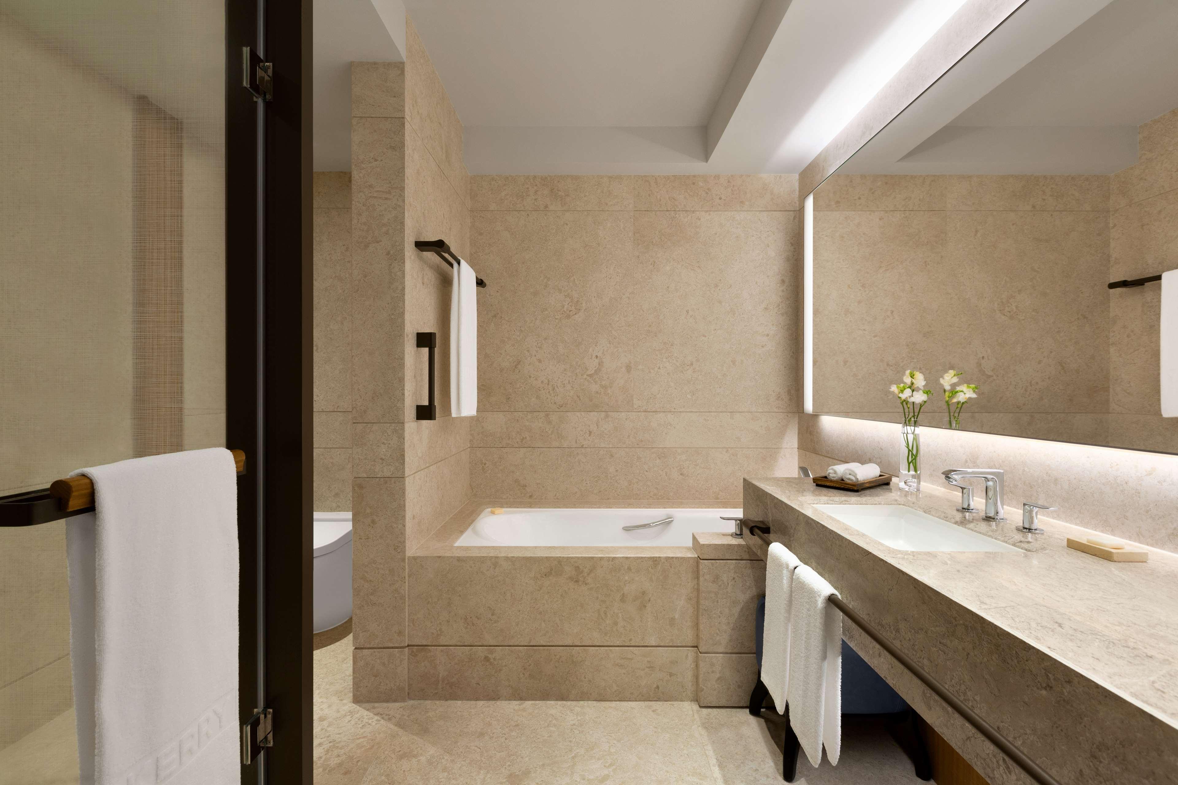 Hotel Kerry Hotel Hong Kong By Shangri-La 5*