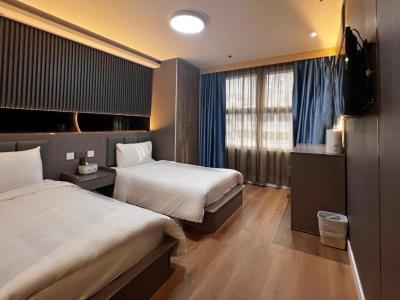 Walden Hotel 3*
