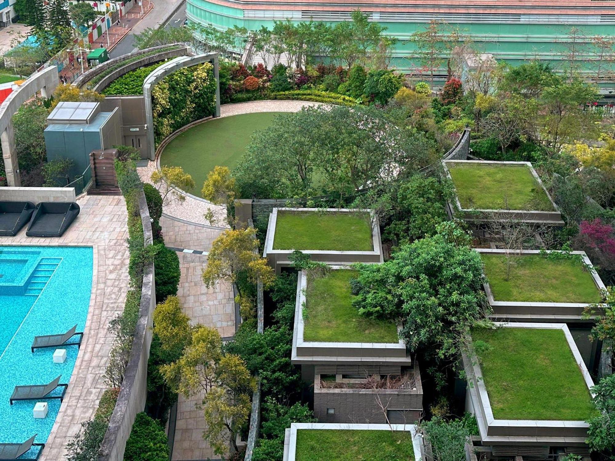 Crowne Plaza Kowloon East By Ihg 5*