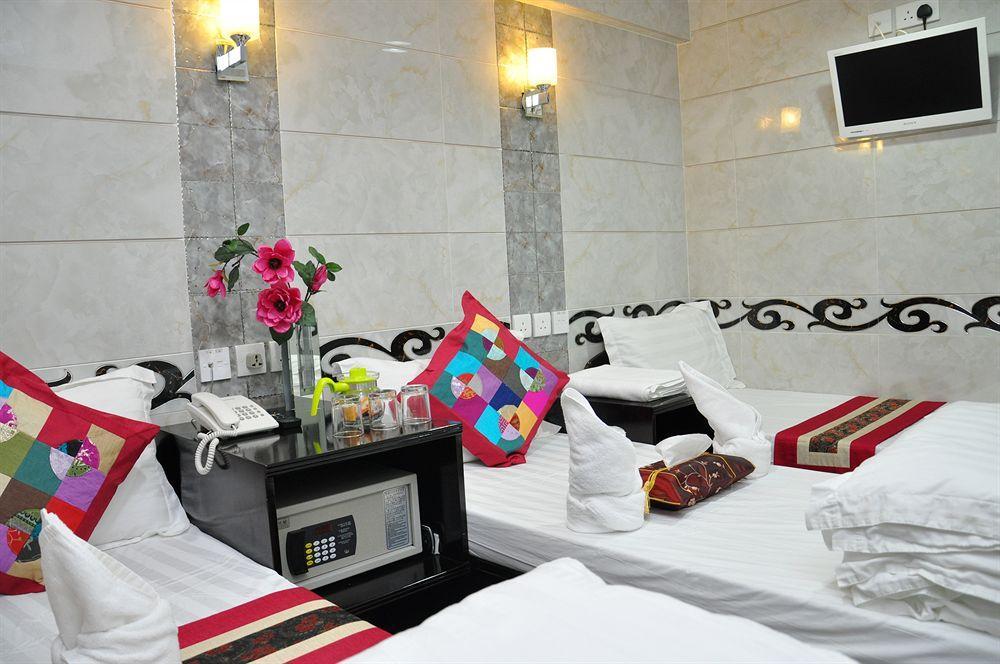 Pearl - 10th Floor Hotel 2*