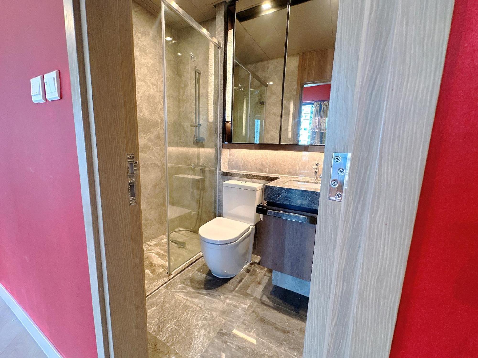 Apartment 香港將軍澳歐式風格3房2廳高級公寓 *