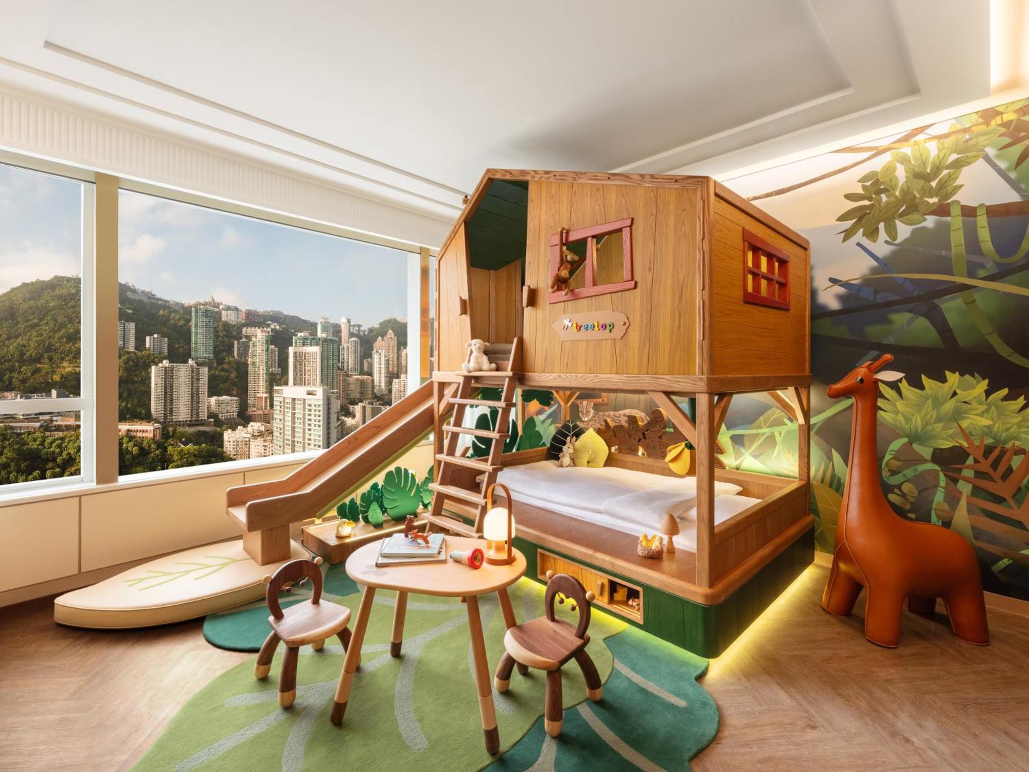 Island Shangri-la, Hotel 5*