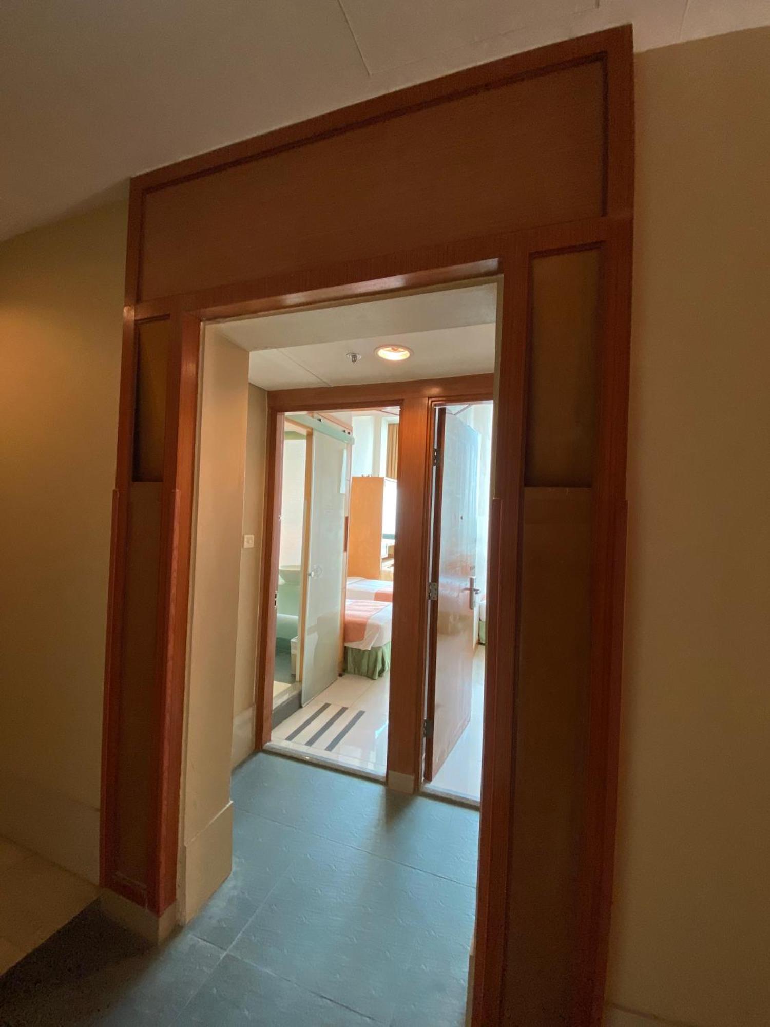 Rambler Garden Hotel 3*