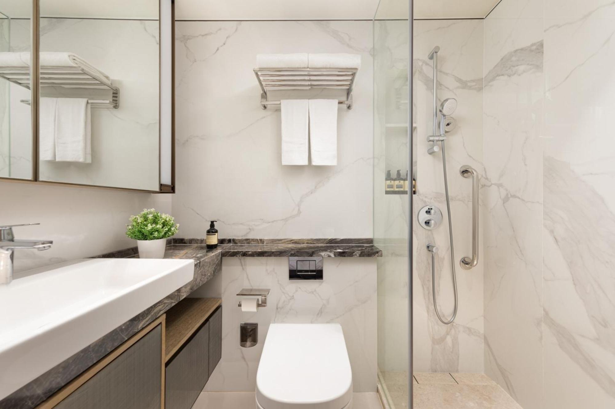 Ascott North Point Khách sạn 5*