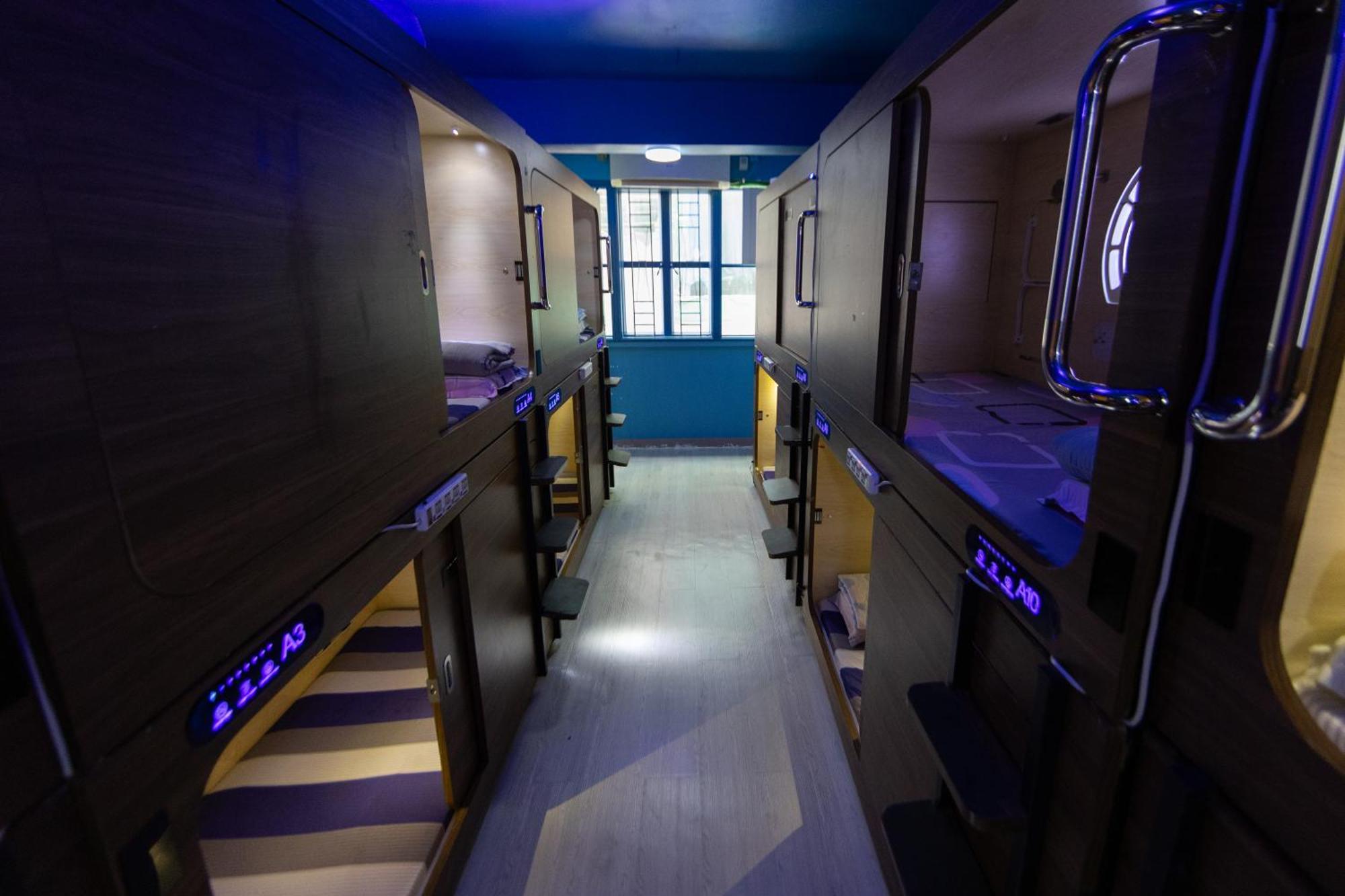 Capsule hotel Starway Capsules Hong Kong