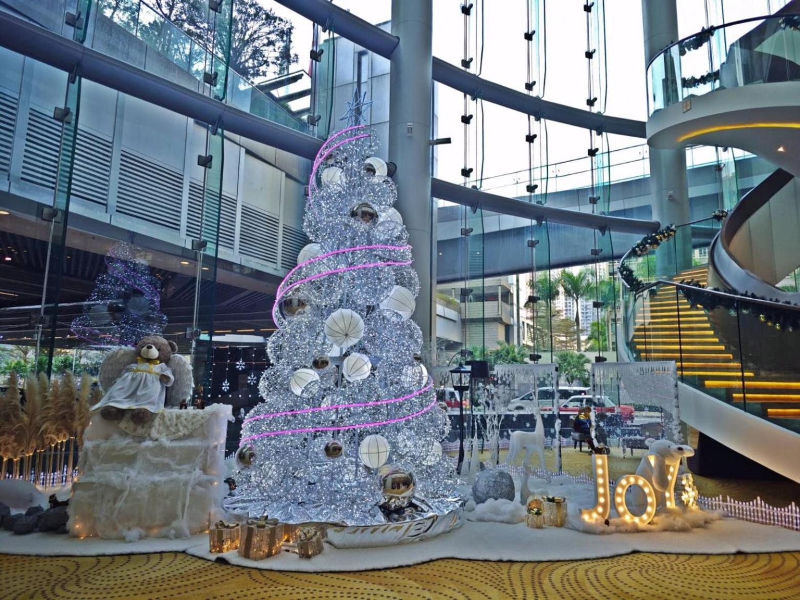 Crowne Plaza Kowloon East By Ihg Hotel