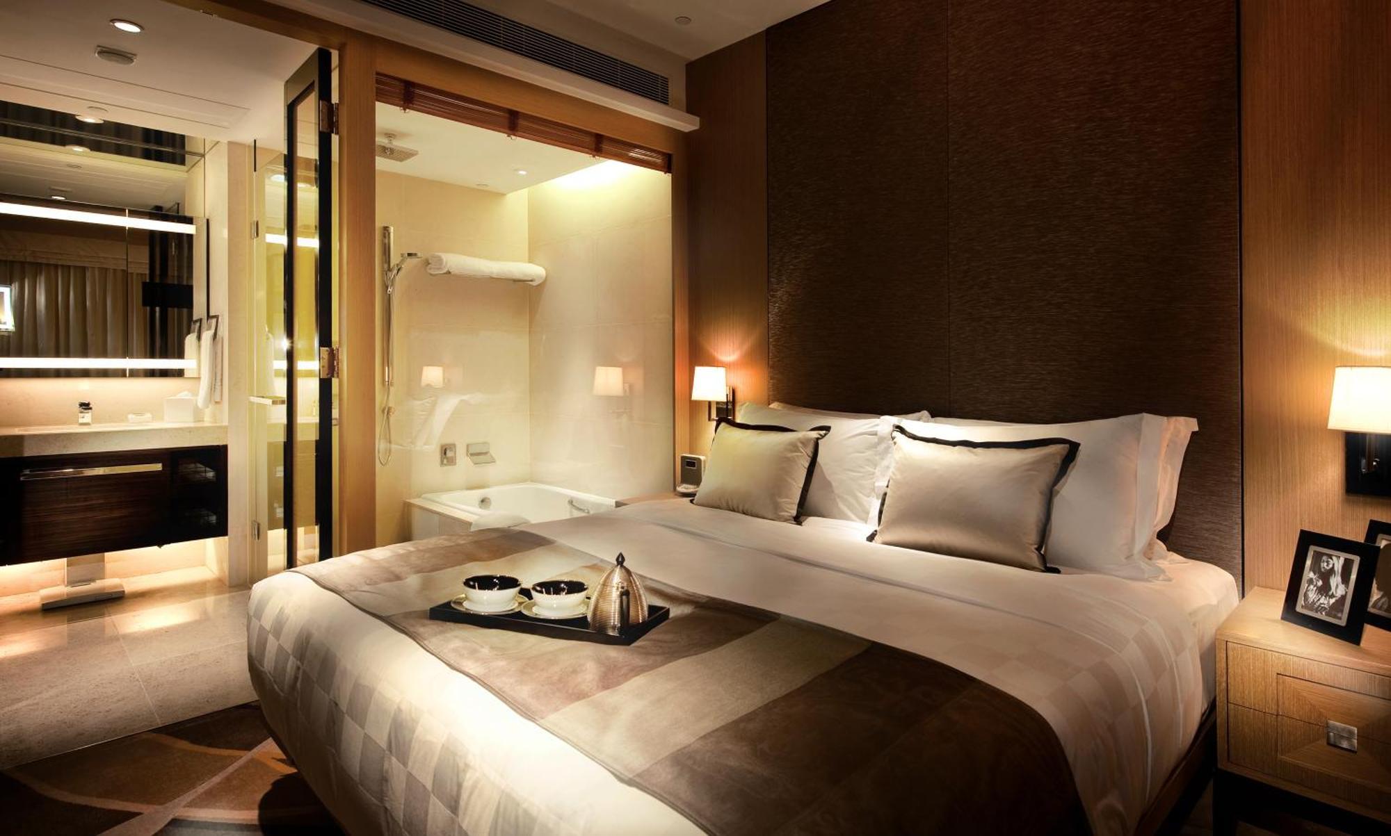 The Harbourview Place @ The Icc Megalopolis 5* Hong Kong