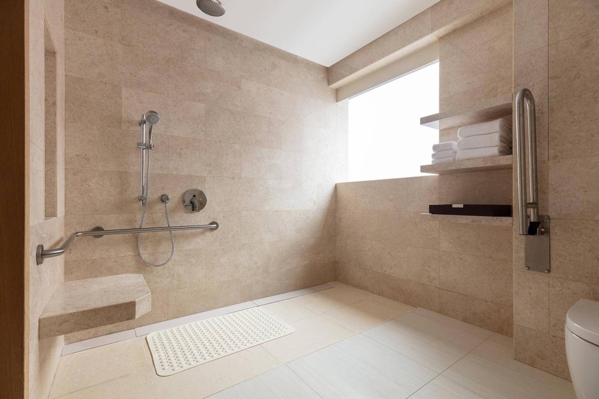 Courtyard By Marriott Sha Tin Hong Kong
