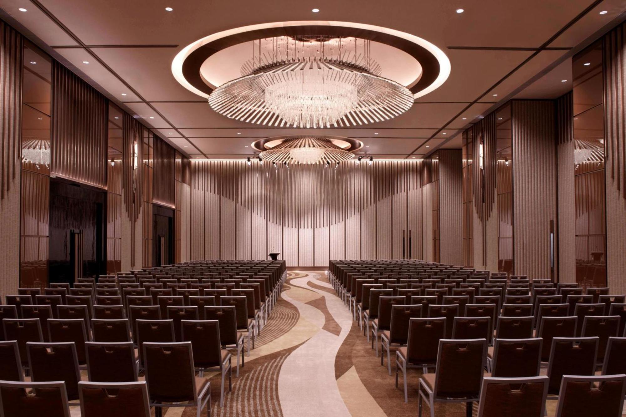 Hotel Courtyard By Marriott Sha Tin 4*