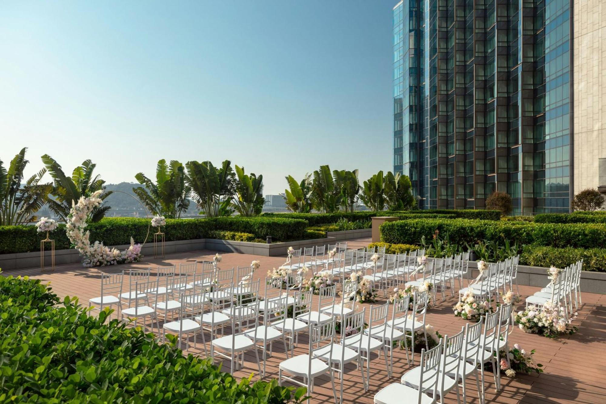 Sheraton Tung Chung Hotel Hong Kong
