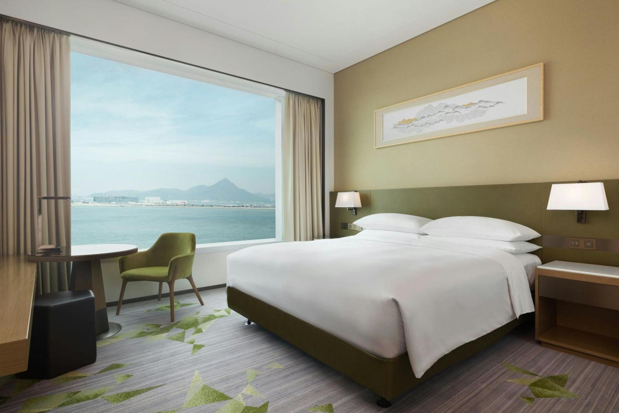 Sheraton Tung Chung Hotel 5*