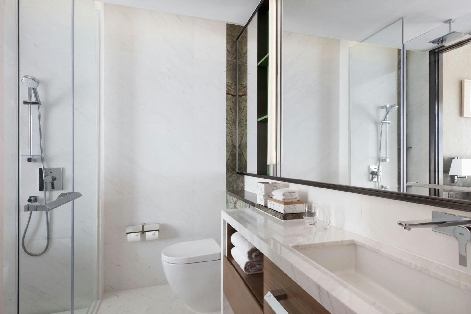 Sheraton Tung Chung 5* Hong Kong