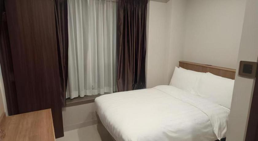 We Kowloon 3*