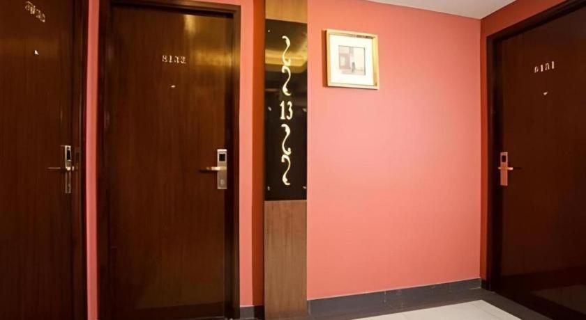 Sunny Day Hotel, Mong Kok 3* Hong Kong