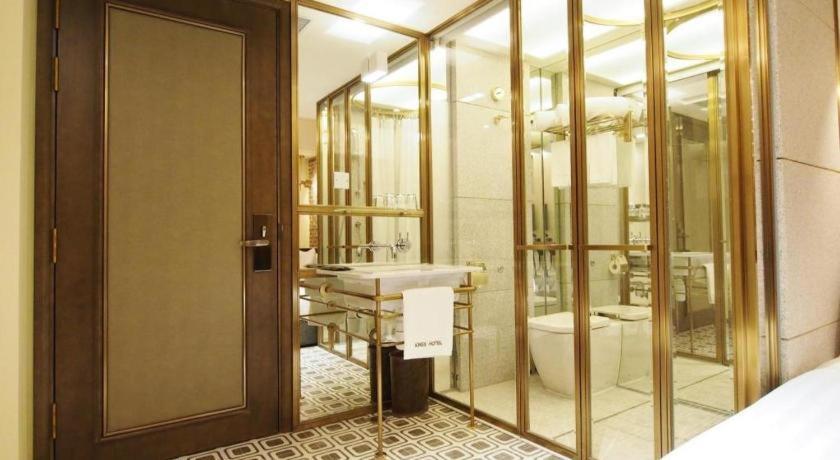 King's Hotel 3*