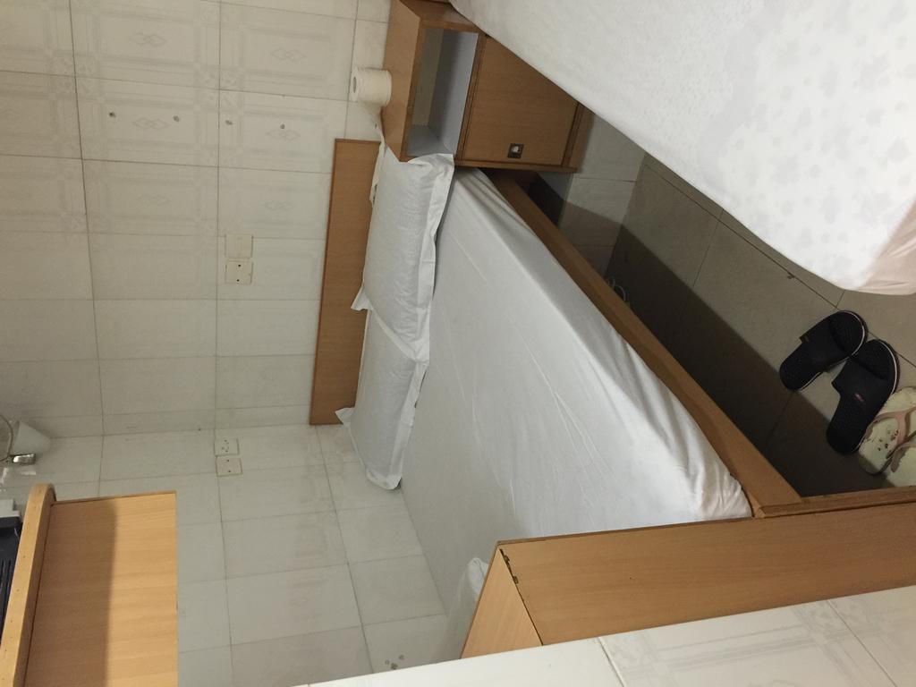 First Class Hongkong