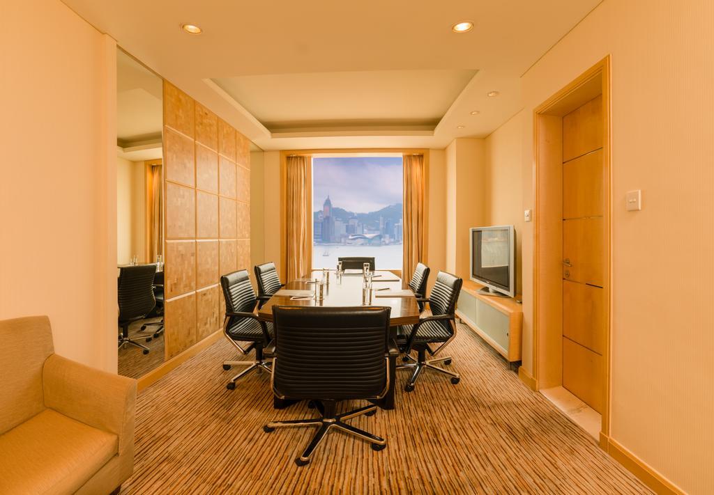 Hotel Harbour Plaza Metropolis 4*
