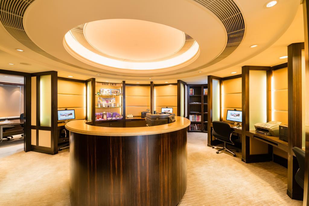 Harbour Plaza Metropolis Hotel