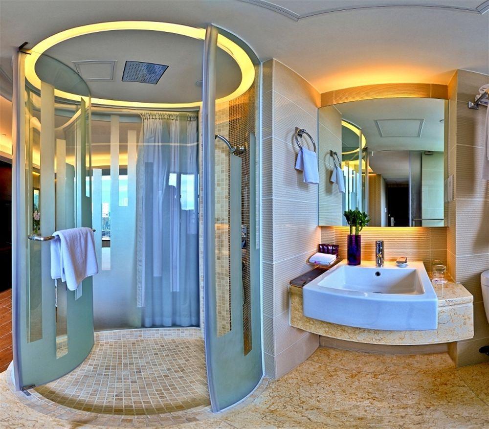 The Bauhinia - 3*