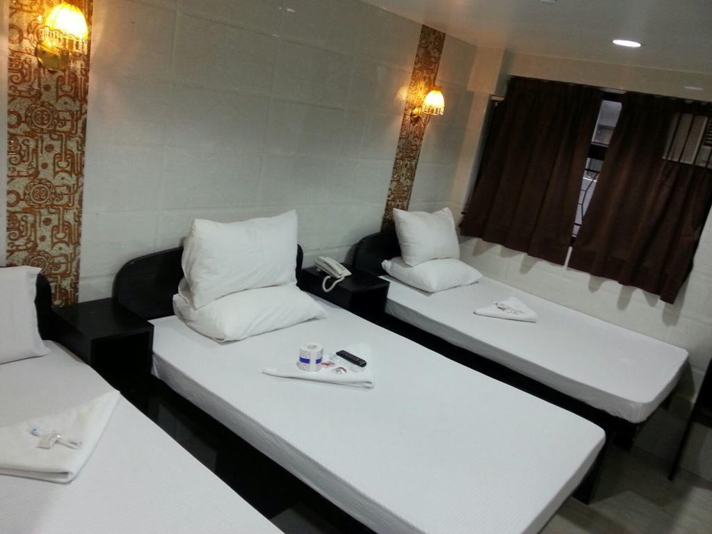 Manhattan Guest house *