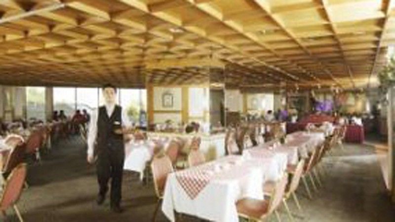 Hotel The Harbourview - Chinese Ymca Of