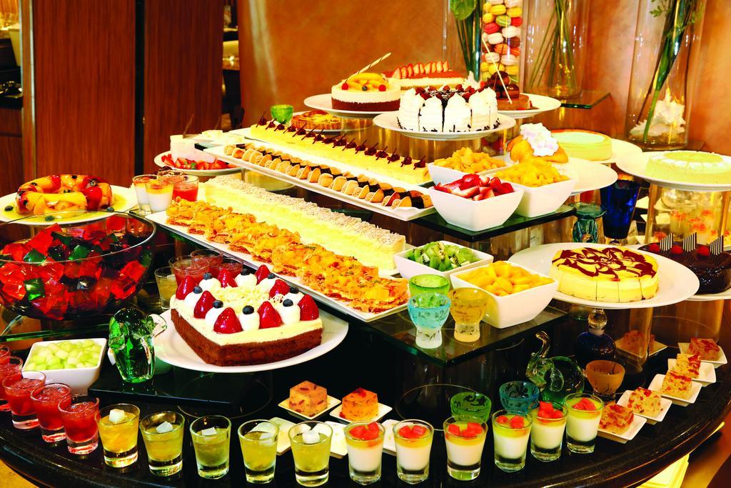 Harbour Plaza 8 Degrees Hotel 4*