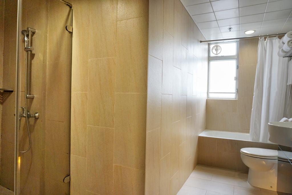 Hotel H1