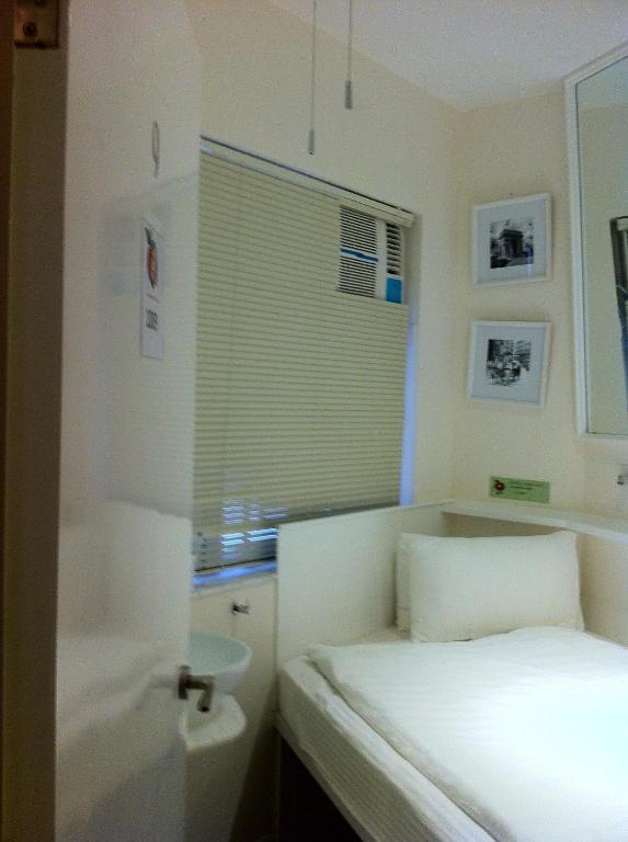 Apple Lnn Causeway Bay Guest house