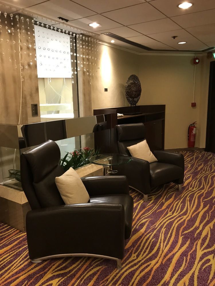 Hotel The Harbourview - Chinese Ymca Of Hong Kong