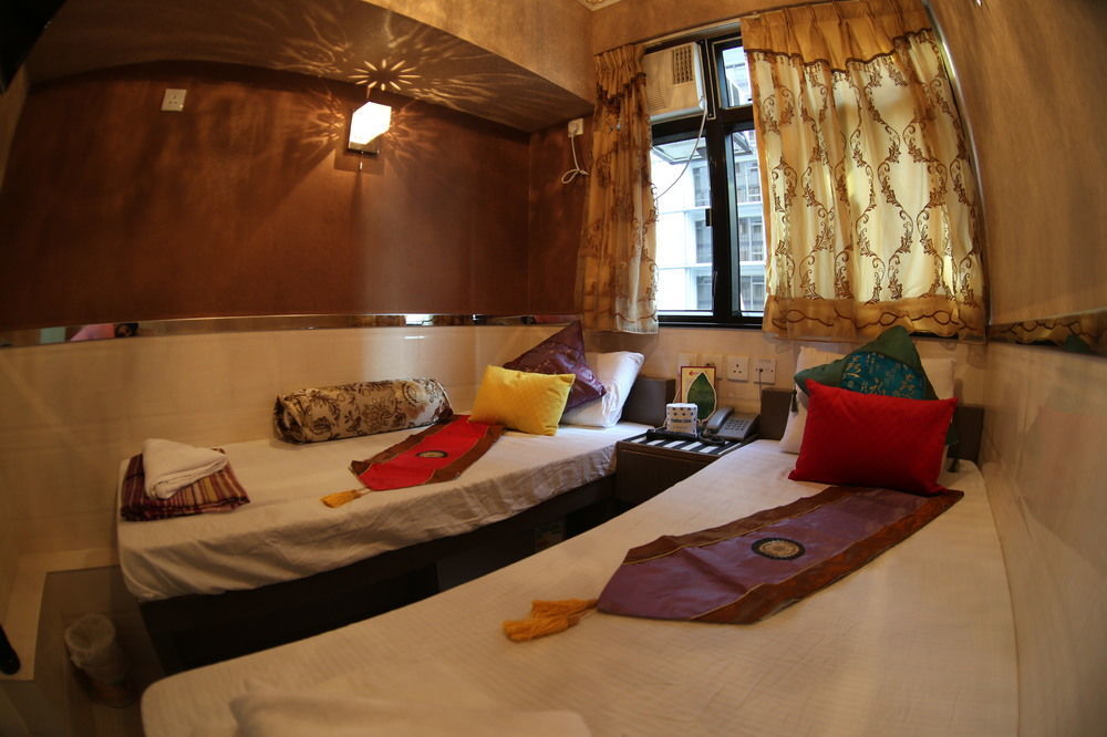 Guest house Temple Street Hong Kong