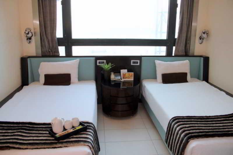 Hotel King's
