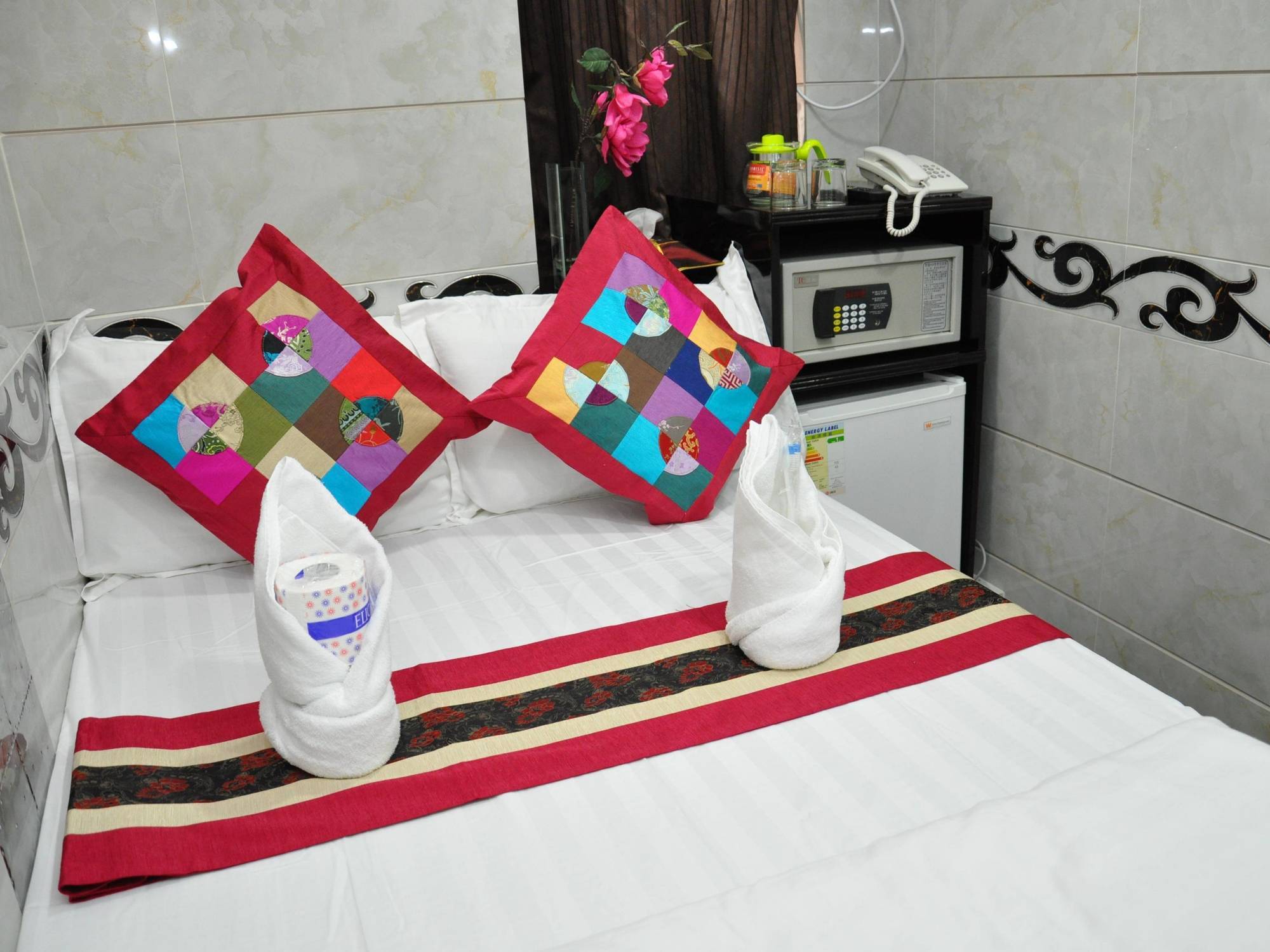 Pearl - 10th Floor Hotel 2*