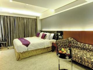 Hotel The Bauhinia -
