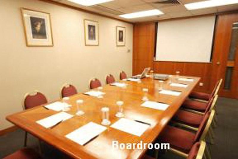 Hotel Charterhouse Causeway Bay 3*