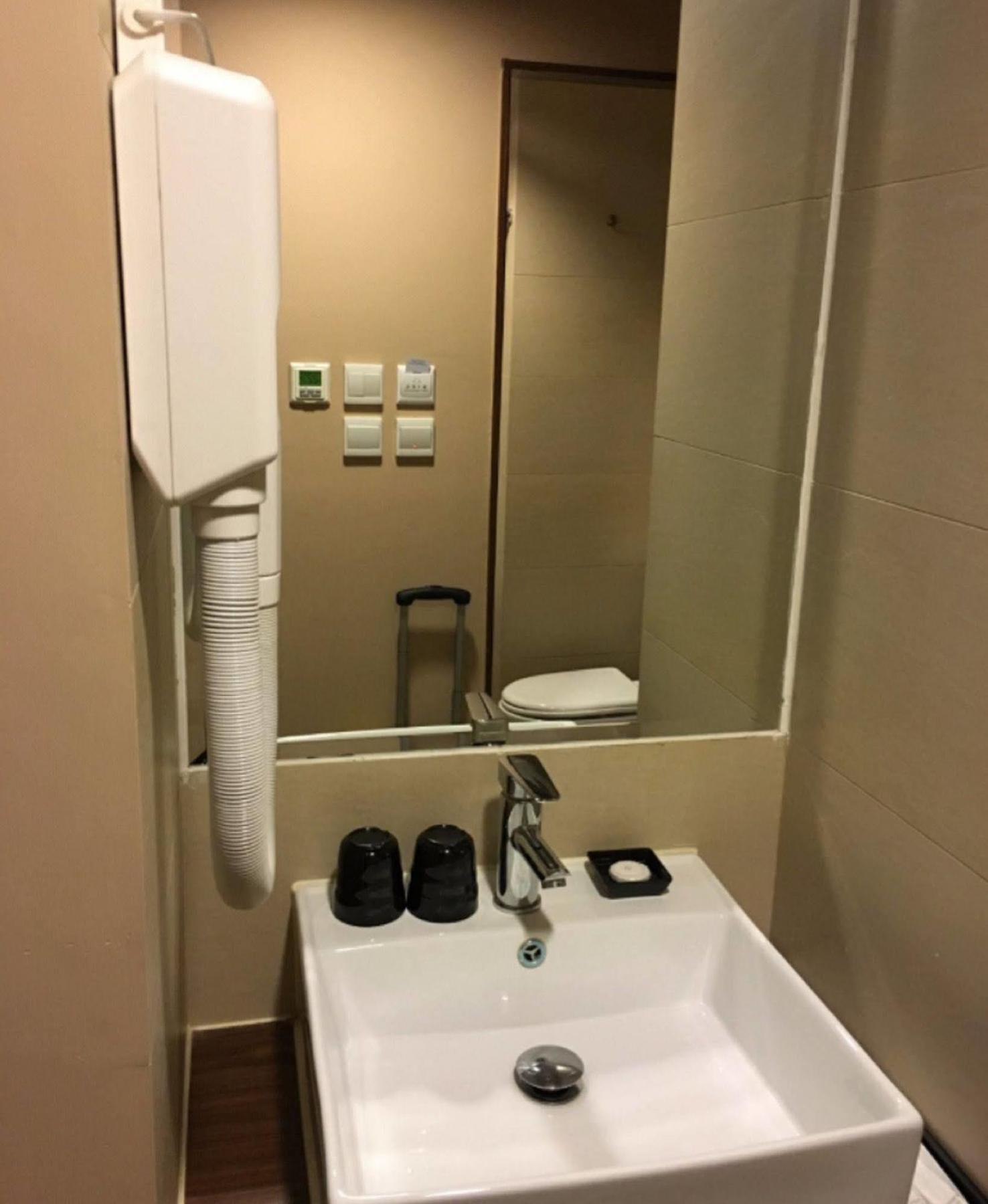 Ramada Harbour View Hong Kong