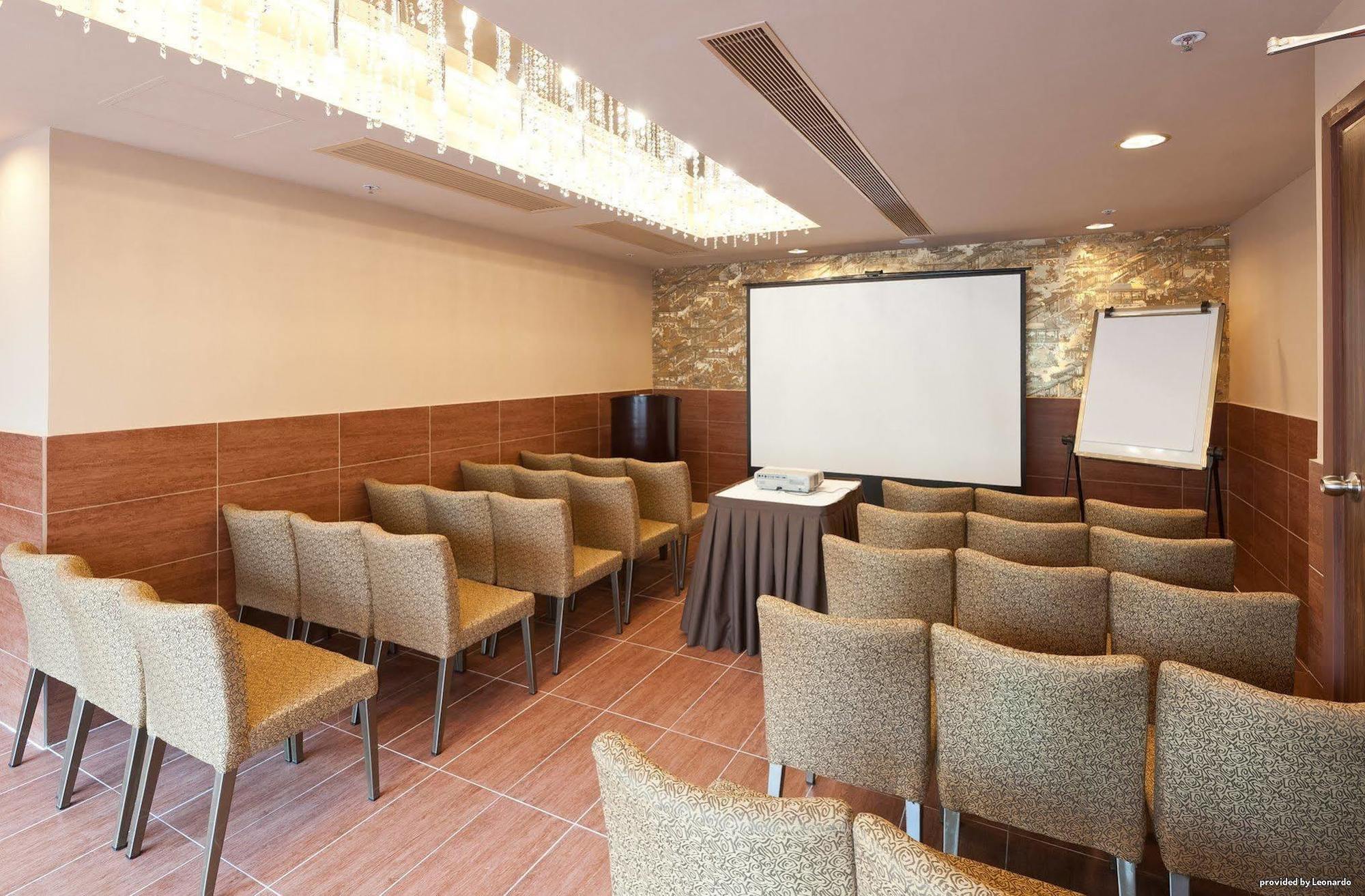Ramada Harbour View Hotel
