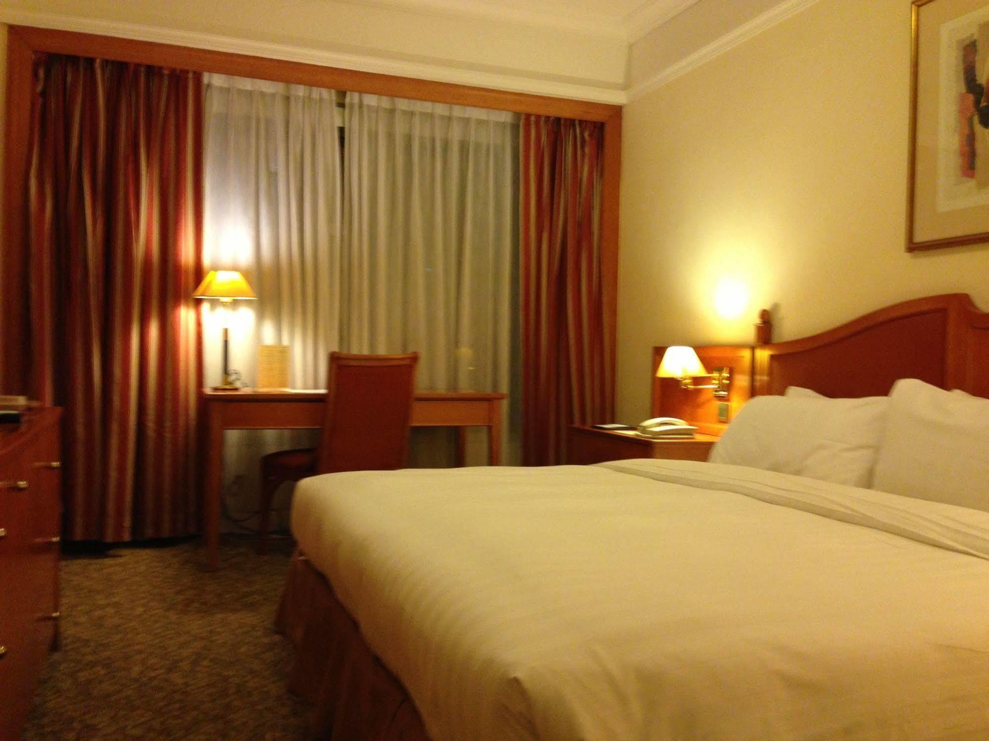 Harbour Plaza North Point 4*