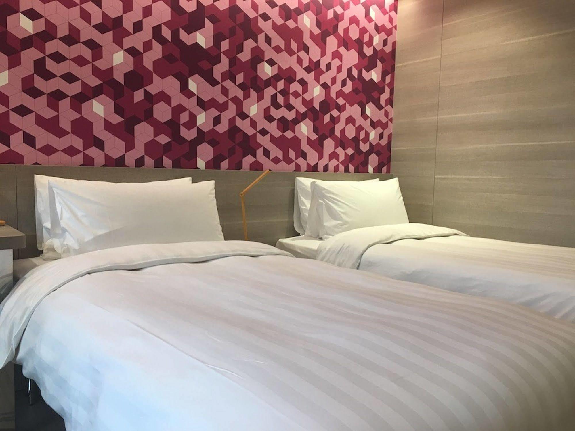 Harbour Plaza North Point Hotel 4*