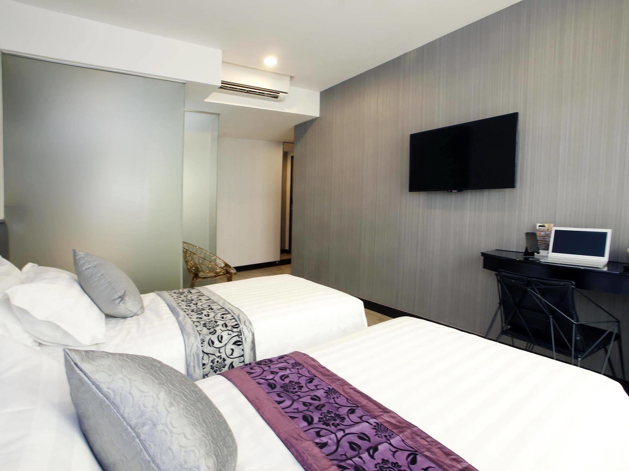 Harbour Plaza North Point Hotel