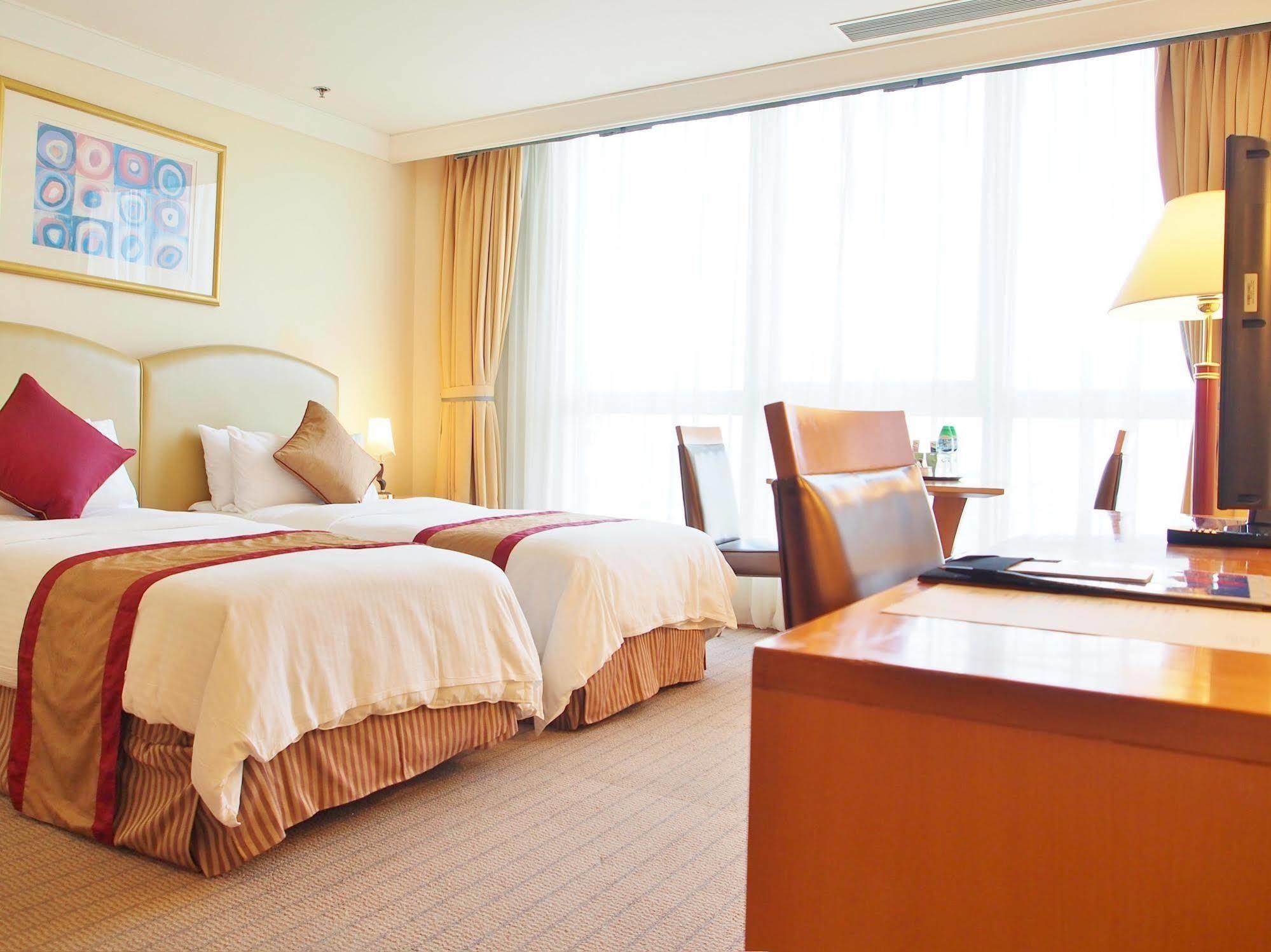 Harbour Plaza North Point Hotel