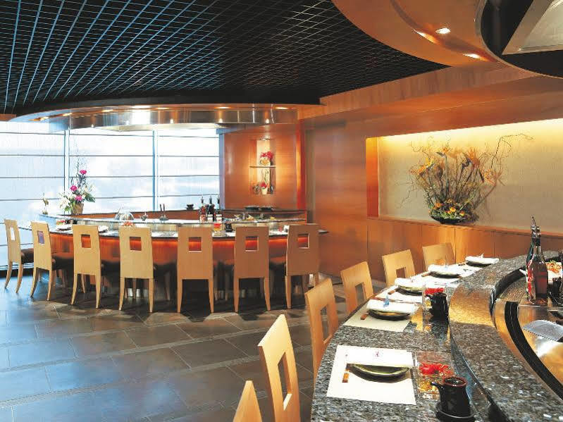 Harbour Plaza Metropolis 4*