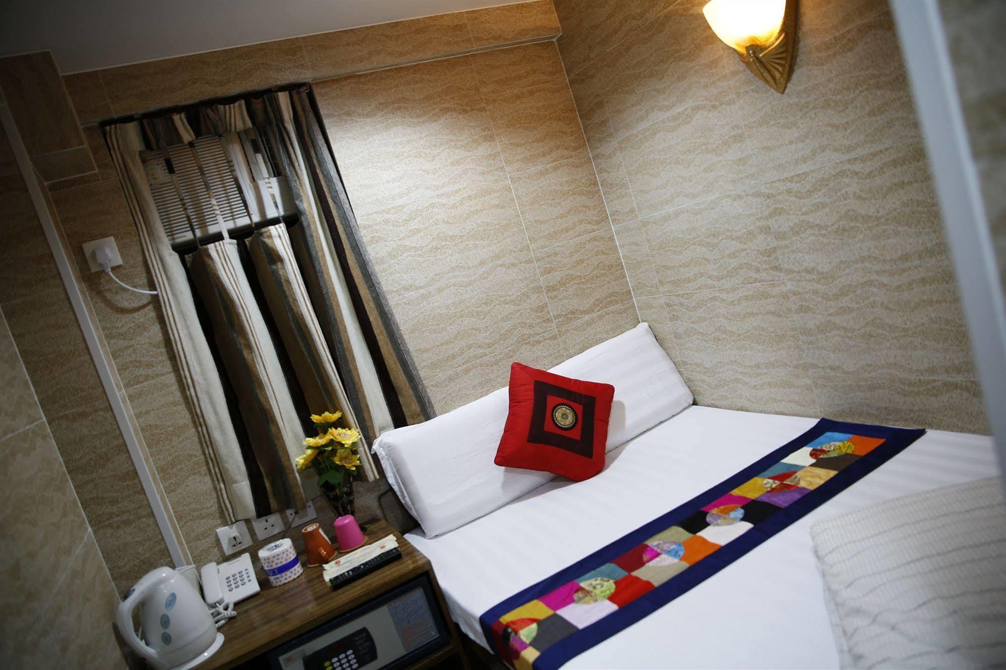 Legend Guest house *